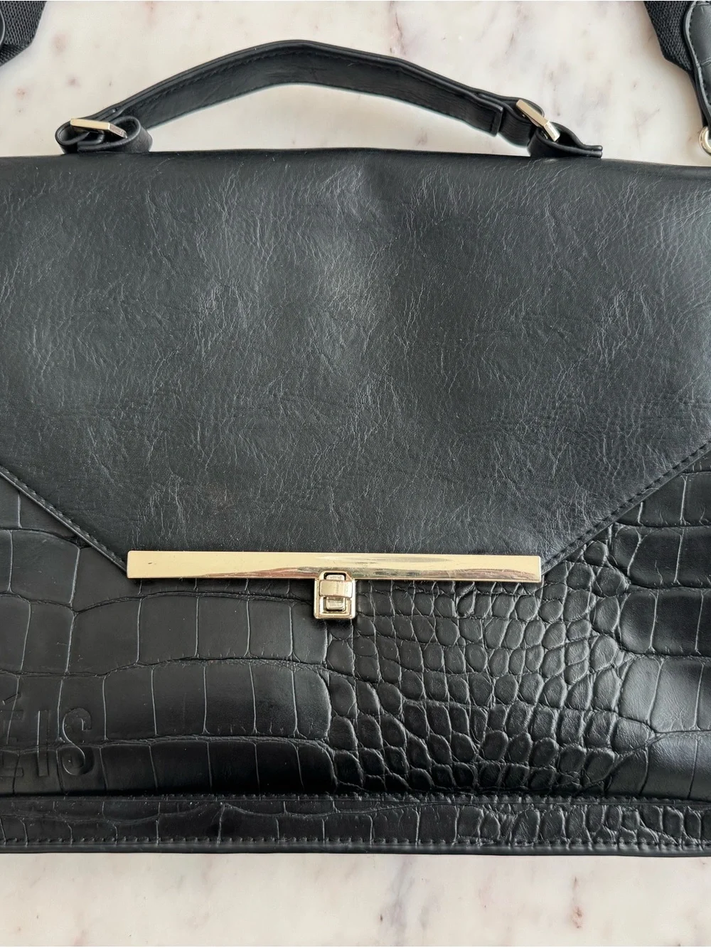 BEIS The Messenger Bag in Black Croc Embossed